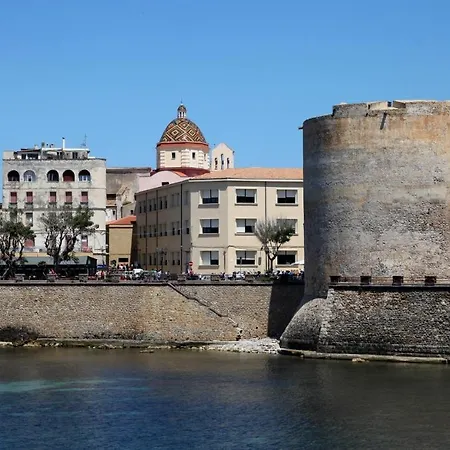 アパート Sole アルゲーロ